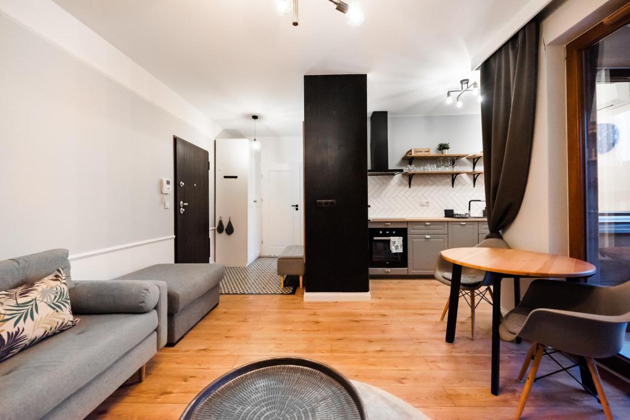 Butas Grzybowska Luxury Warsaw